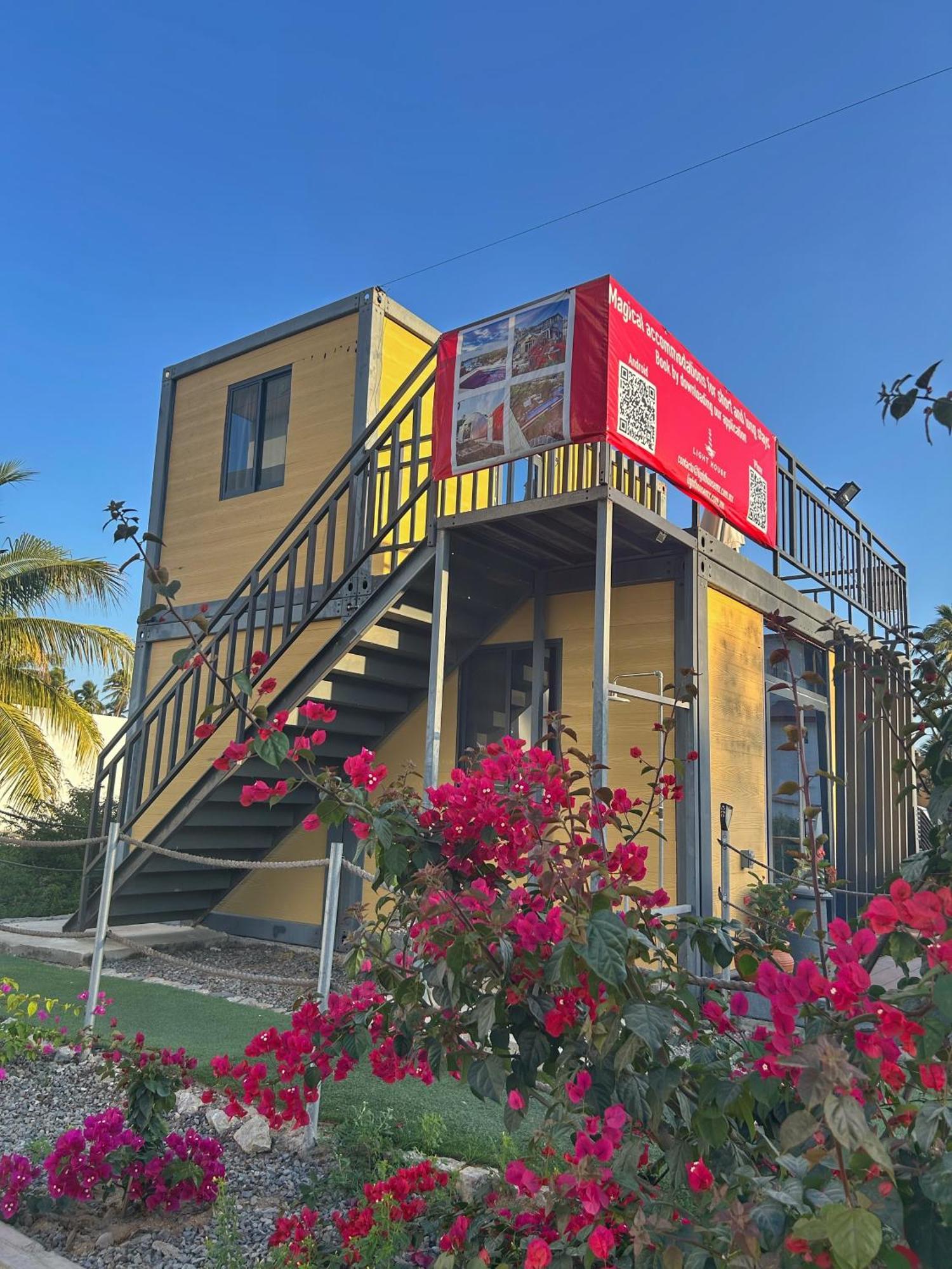 Yellow House 6 Minutos De Playa Барра-де-Навідад Екстер'єр фото