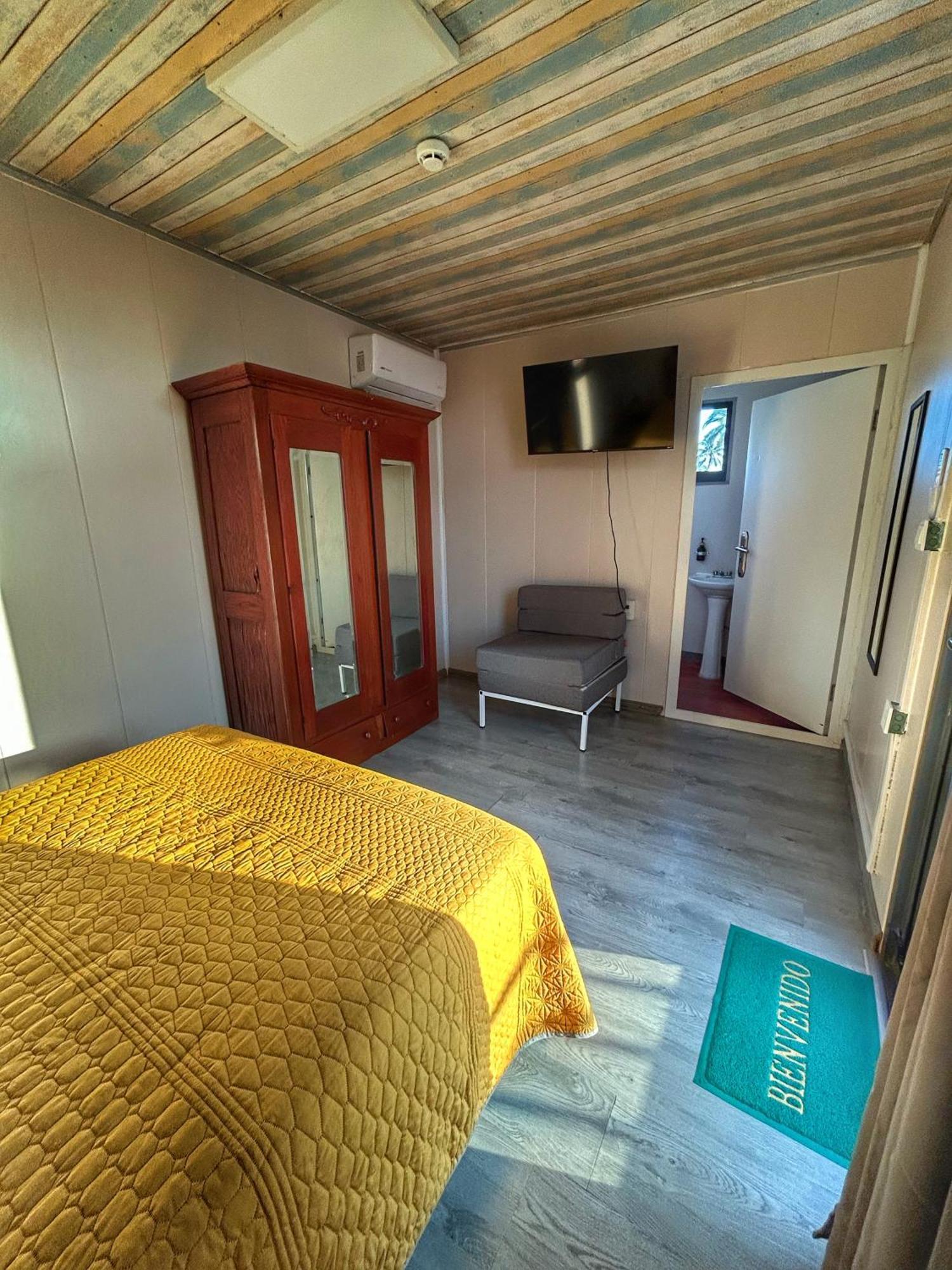 Yellow House 6 Minutos De Playa Барра-де-Навідад Екстер'єр фото