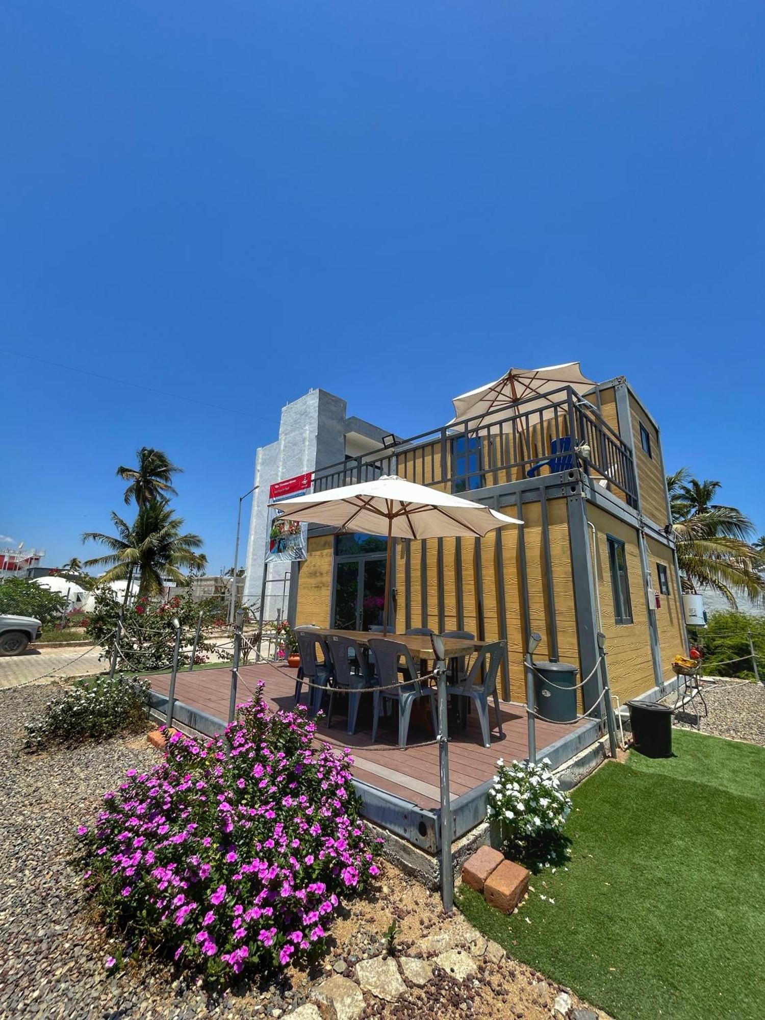 Yellow House 6 Minutos De Playa Барра-де-Навідад Екстер'єр фото